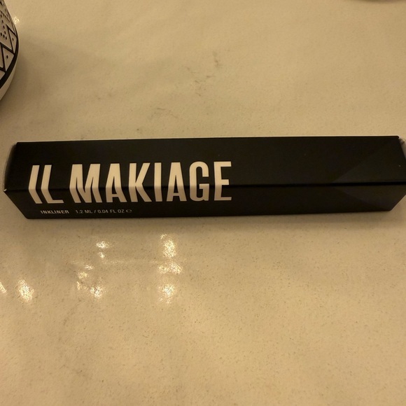 IL MAKIAGE Other - New - IL MAKIAGE‎ Bold Black Eyeliner